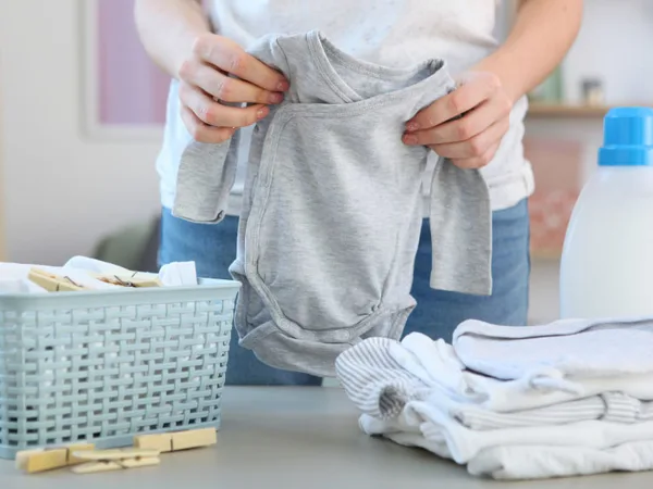 Nước giặt cho trẻ sơ sinh an toàn, thơm dịu, mẹ bỉm sữa không nên bỏ qua