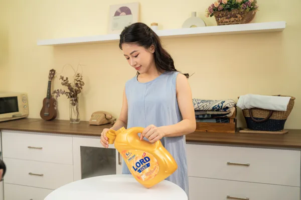 Nước Giặt Lord Gold Hương Nước Hoa – Đẳng Cấp Giặt Giũ, Hương Thơm Lưu Dấu