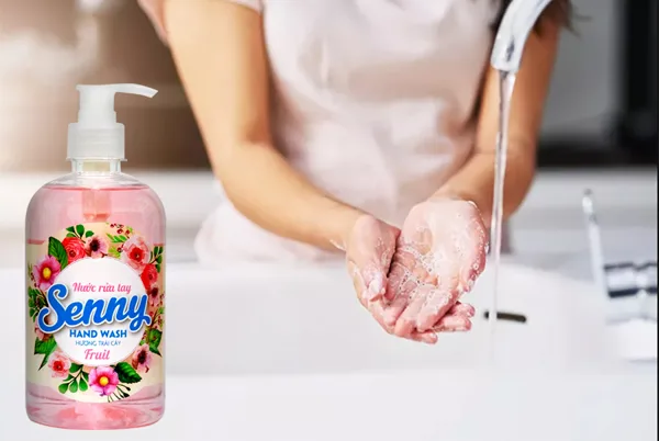 Bảo Vệ Đôi Tay Yêu Thương – Trải Nghiệm Tươi Mát Với Nước Rửa Tay Senny Trái Cây