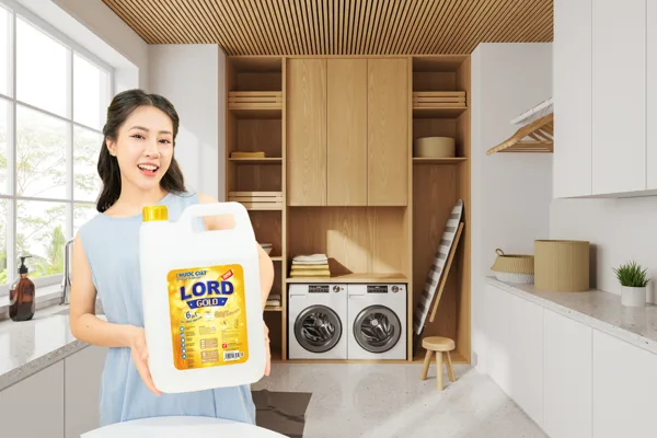Thơm Lâu Như Nước Hoa – Dịu Êm Từng Khoảnh Khắc Cùng Lord Gold