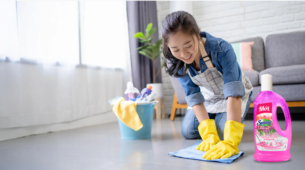 Nước lau sàn Senny hương hoa lily – Lau Sạch Dịu Êm Từng Ngóc Ngách
