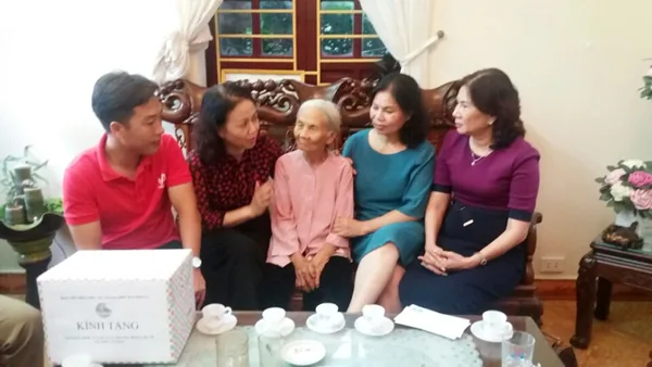 Gratitude The Vietnamese Heroic Mother and People of the revolution on the occasion of the 70th anniversary of Remembrance Day.