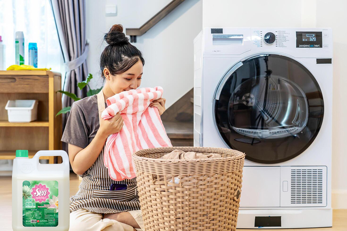 Không Chỉ Thơm – Nước Xả Vải Sen Thuần Khiết Còn Khiến Chị Em Bất Ngờ Điều Gì?