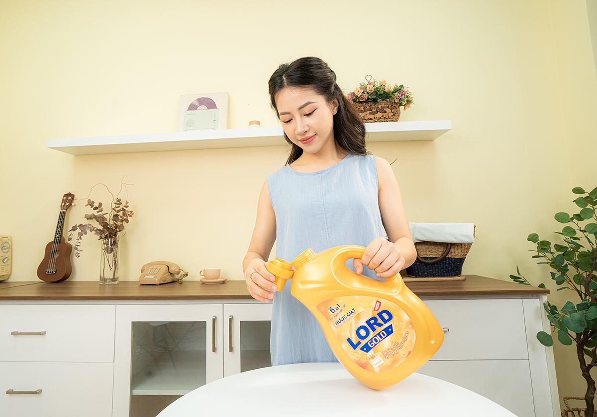 Chạm đến sự tinh tế – Trải nghiệm nước giặt Lord Gold hương nước hoa