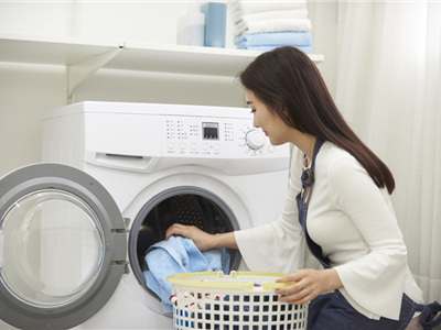 Sạch sâu, khử mùi, an toàn cho máy giặt với nước giặt Lord Matic