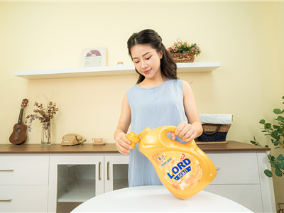 Chạm đến sự tinh tế – Trải nghiệm nước giặt Lord Gold hương nước hoa