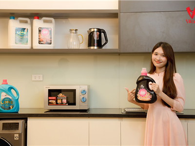Nước Xả Vải Sen Huyền Bí – Làn Hương Quyến Rũ, Ấm Áp Từng Sợi Vải